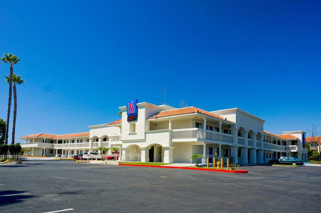 Motel 6-Carlsbad, Ca Beach Exterior photo